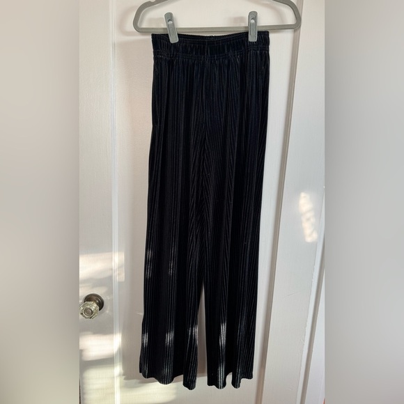 Colsie Pants - Black Wide-Leg Pants